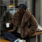 OFTBUY Luxury Oversized Lapel Faux Fur Jacket - Chic Short Vegan Fur Coat for Winter Glamour