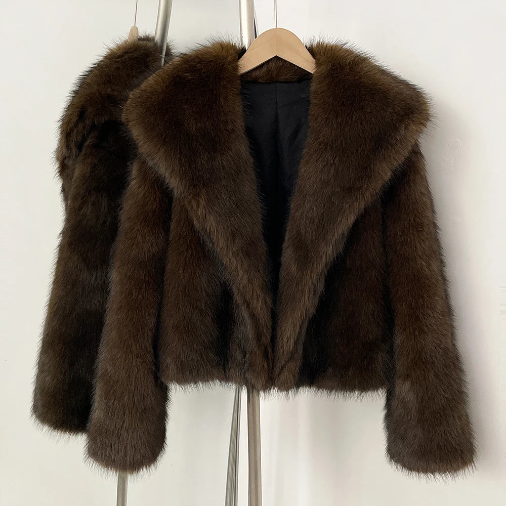 OFTBUY Luxury Oversized Lapel Faux Fur Jacket - Chic Short Vegan Fur Coat for Winter Glamour