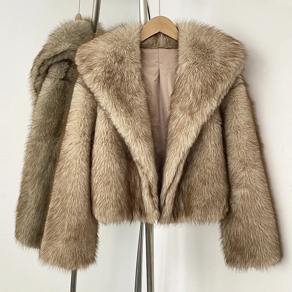 OFTBUY Luxury Oversized Lapel Faux Fur Jacket - Chic Short Vegan Fur Coat for Winter Glamour
