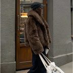OFTBUY Luxury Oversized Lapel Faux Fur Jacket - Chic Short Vegan Fur Coat for Winter Glamour